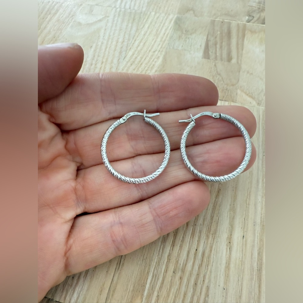 JCM 925 Sterling silver textured hoop earrings 23mm